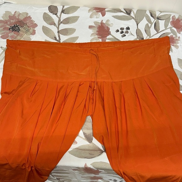 Orange Embroidered Sequins Kurta Set - Picture 9 of 12